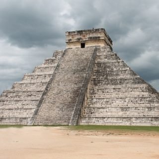 Aztechi: Il dio Tezcatlipoca e la loro costellazione orsa maggiore